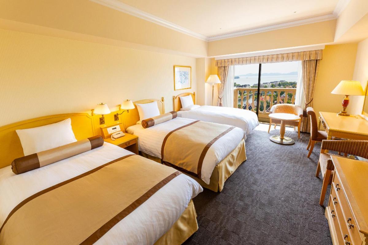Hotel Okura JR Huis Ten Bosch Sasebo Eksteriør billede Deluxe Room